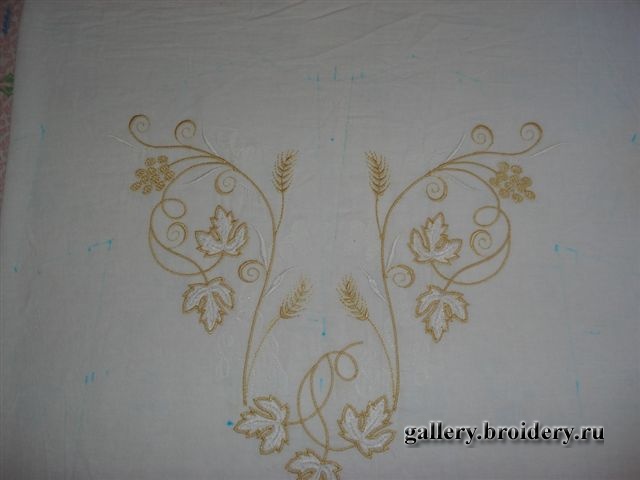 Крестильный комплект. Машинная вышивка. Процессы