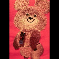 Машинная вышивка. Олимпийский мишка