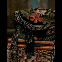 Машинная вышивка тамбурным швом. Ташкент. 