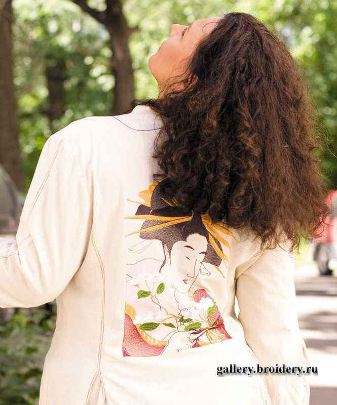 Машинная вышивка по картине японского художника. 