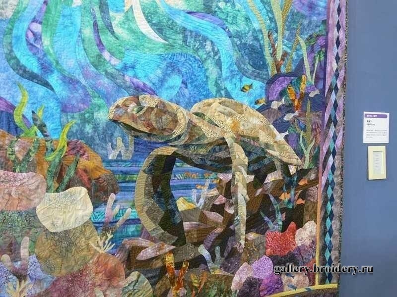 Черепаха выполненная в технике квилт. Лоскутное шитье. 
