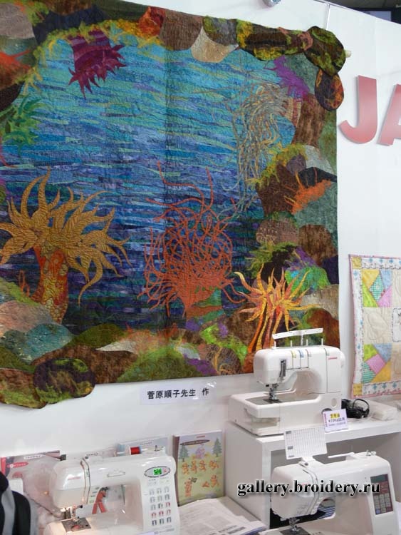 Стенд компании Janome