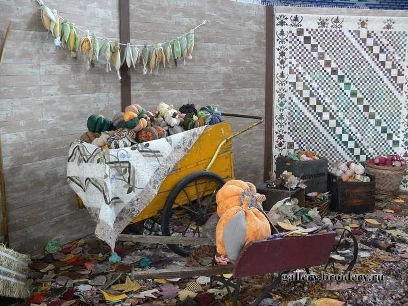 Тыквы, картошка, кукуруза и другие овощи из кусочков ткани. Не съедобно, зато красиво! 