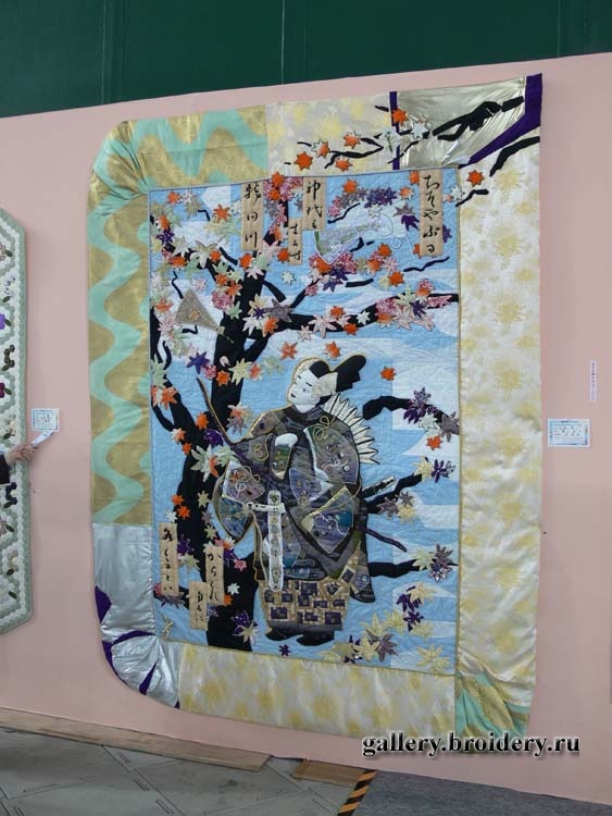 Удивительно что это клен а не сакура. Фестиваль квилта в Японии. 