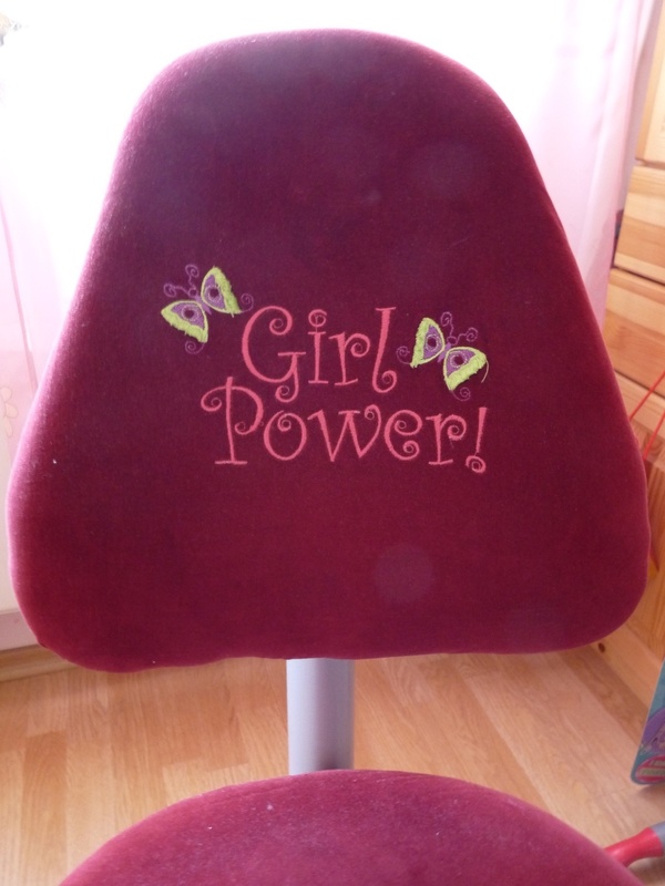 Стул в детскую