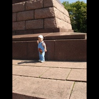 Детский костюм. Машинная вышивка