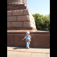 Детский костюм. Машинная вышивка