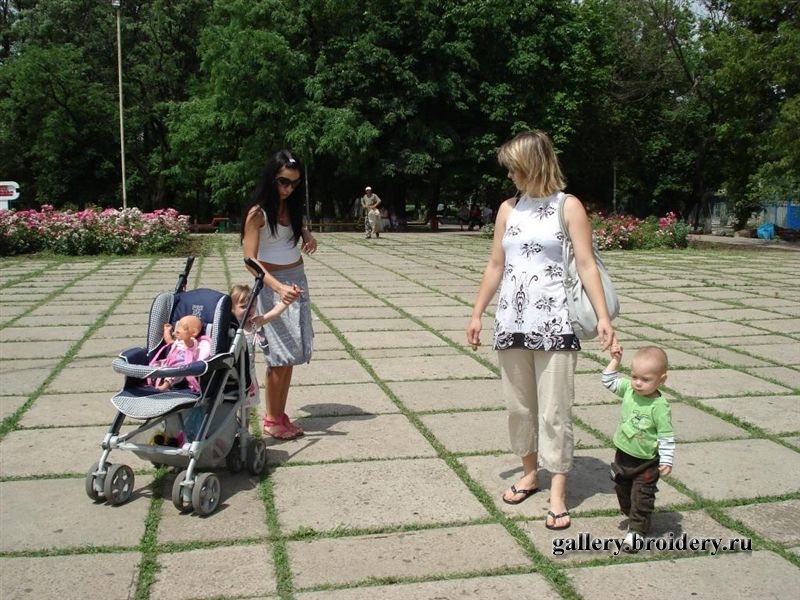 Туника из трикотажа. Шитье на оверлоке