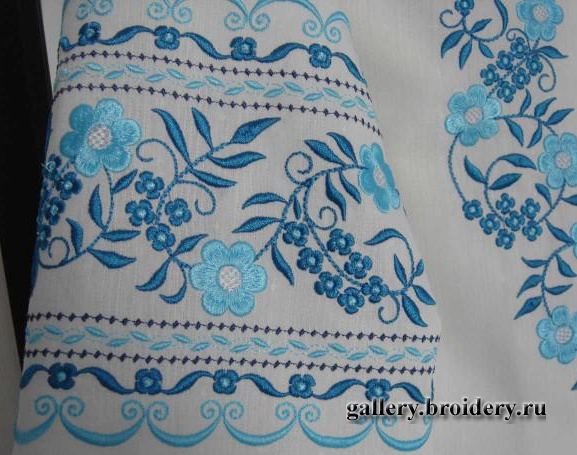 Блуза с украинским орнаментом