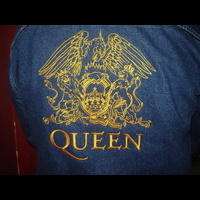 Queen-05sm