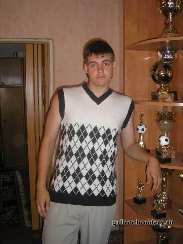 Жилет с ромбами