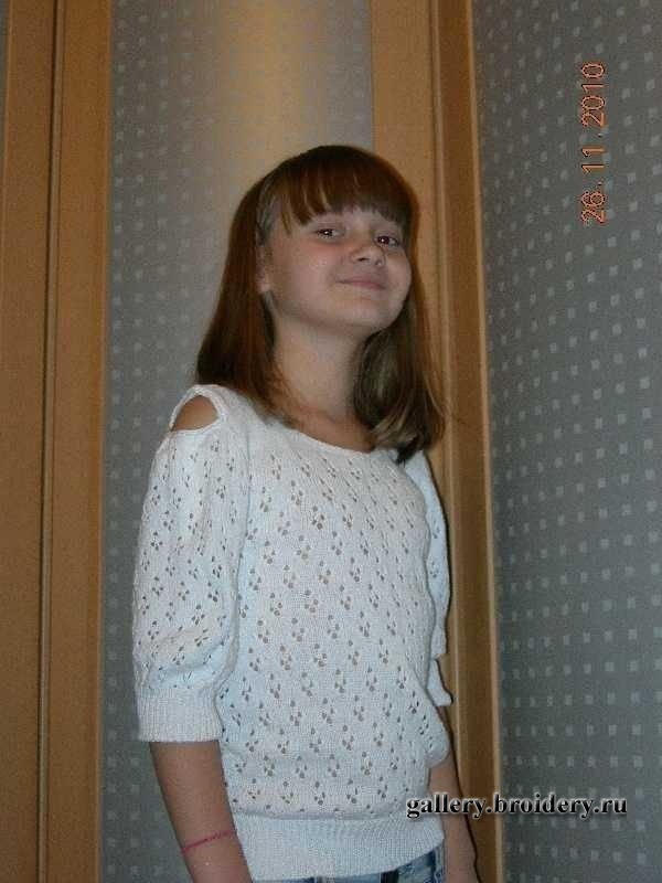 Белая кофточка