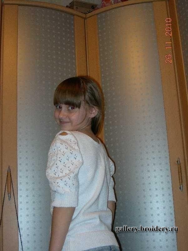 Белая кофточка