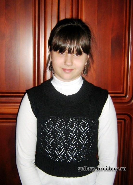Ажурный жилетик