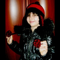 Шапка с помпонами