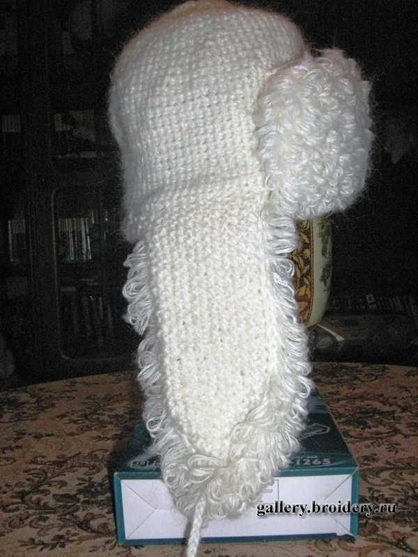 Белая шапка-ушанка