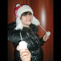 Шапка с помпошками