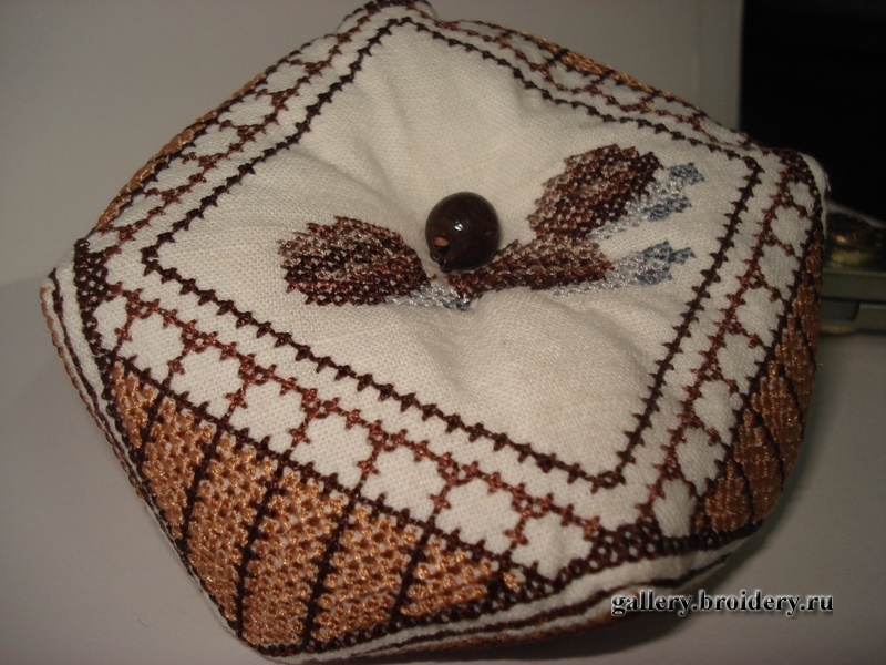 Машинная вышивка. Бискорню