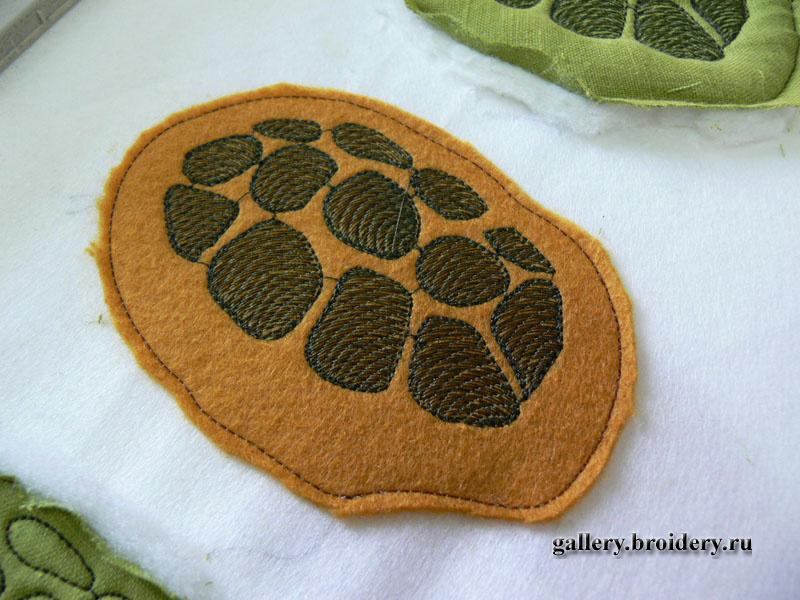 Машинная вышивка. Черепашка