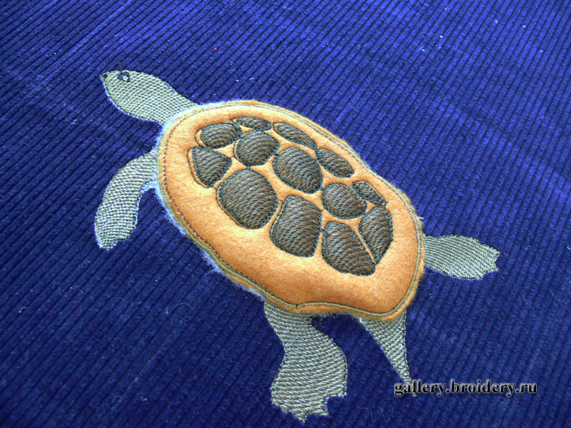 Машинная вышивка. Черепашка