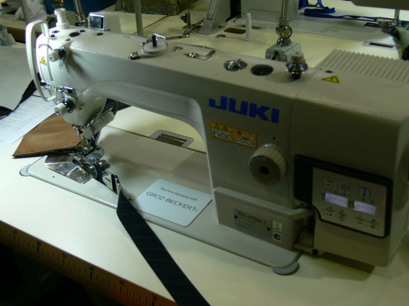 Швейная машина