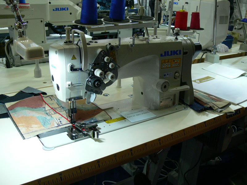 Швейная машина