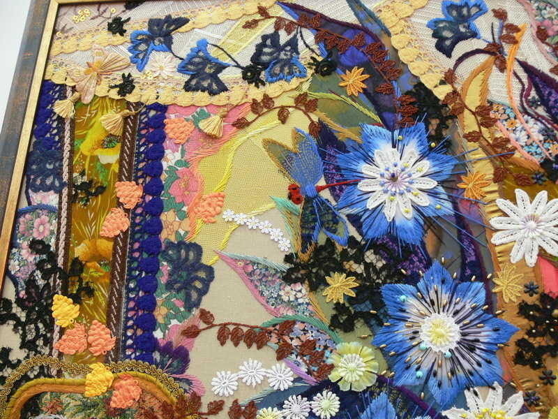 Вышивка. Цветы. Крупным планом.