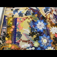 Вышивка. Цветы. Крупным планом.