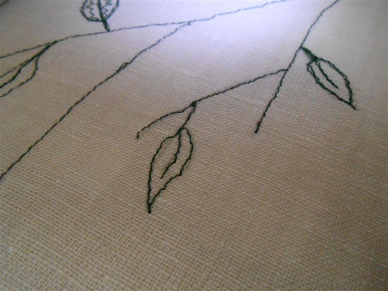 Листочек. Вышивка.