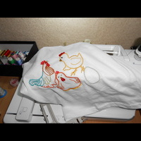 Машинная вышивка. Куринное семейство.