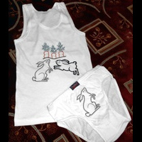 Комплект с кроликами. машинная вышивка.