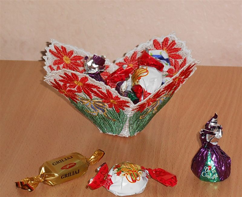 Ваза. Машинная вышивка. 