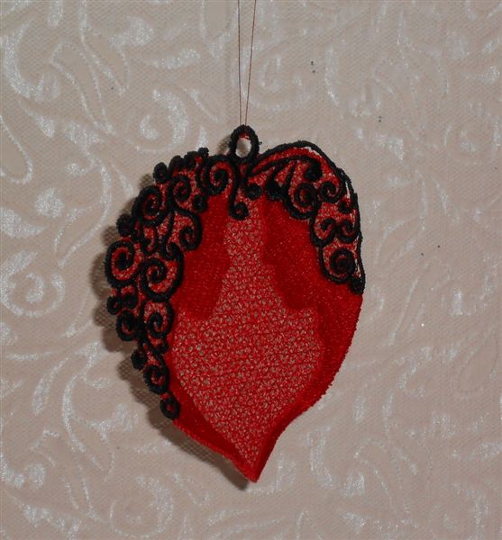 Машинная вышивка. Сердце