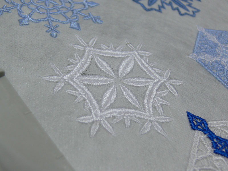 Машинная вышивка, Снежинка