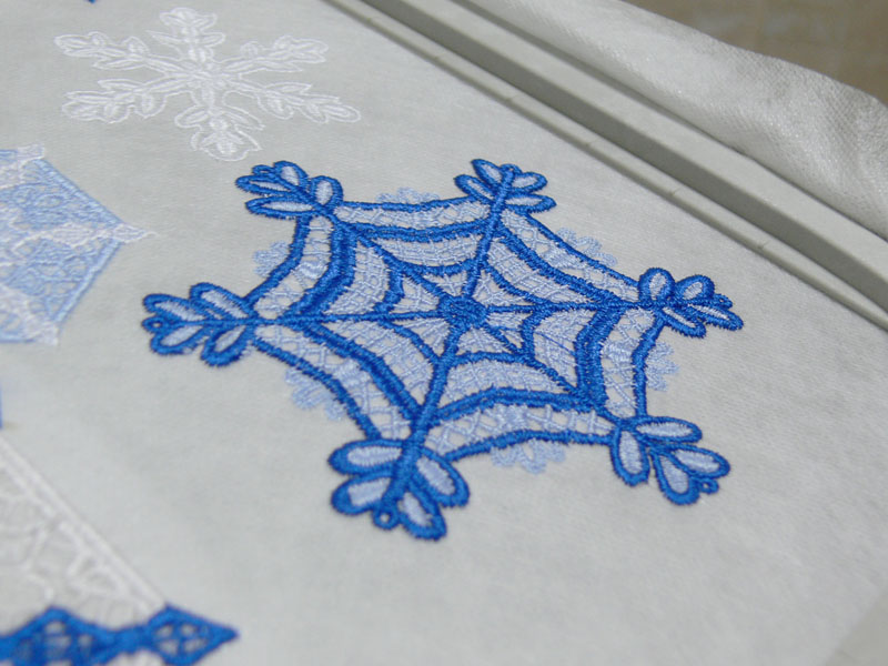 Машинная вышивка, Снежинка