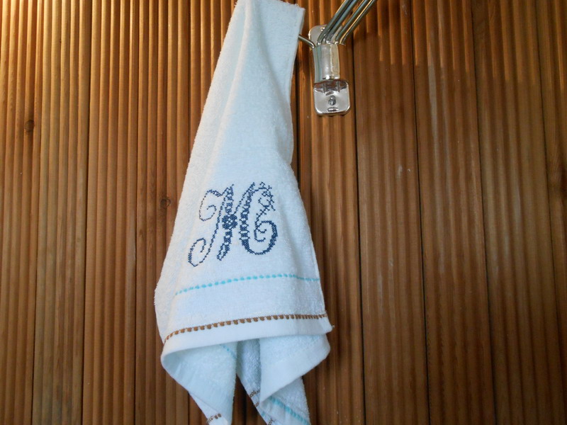 Полотенце кухонное с вышивкой