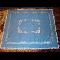 Скатерть 150х170см Кружево по краю тоже вышито