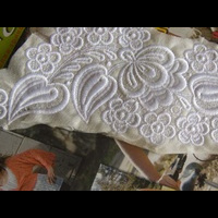 Вышивка на водорастворимом стабилизаторе. 