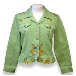 Вышиваем цветы на женском джинсовом жакете