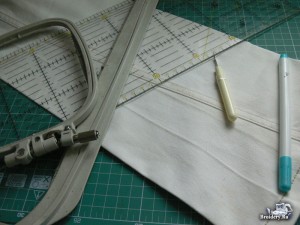 Vyshivka_po_bokovomu_shvu_brjuk_01