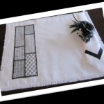 Делаем цветок с вышивкой в технике BlackWork