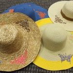 Машинная вышивка на соломенных шляпах