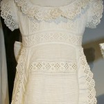 Лен и кружево: Выставка детской одежды XIX века