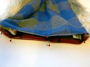 Вышивка на съемном воротнике