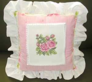 Машинная вышивка: Розы крестом