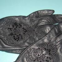 Аппликация на готовые перчатки