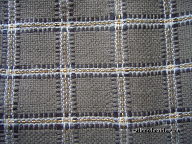 Ткань в клеточку с кожей