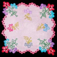 Салфетка квадратная розового цвета