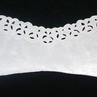 Воротник прямой из белого атласа