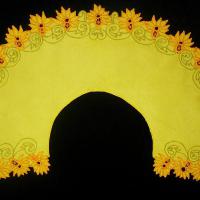 Воротник круглый из желтого искусственного шелка